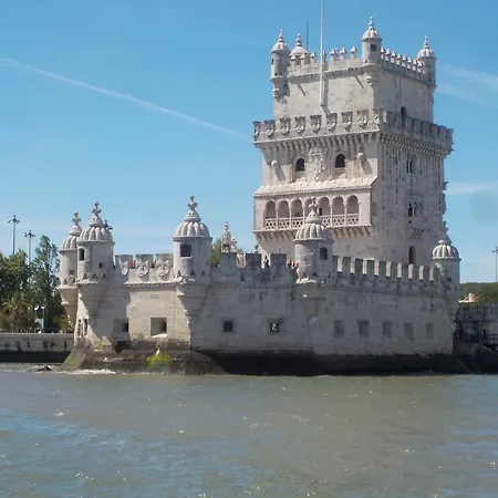 Botel Yacht Lady Coco Oeiras